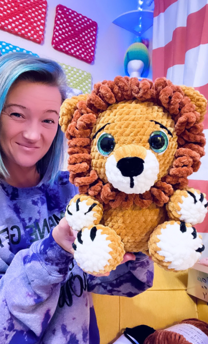 Hatching Bear/Lion Pattern