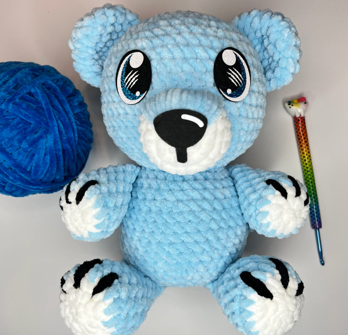 Hatching Bear/Lion Pattern