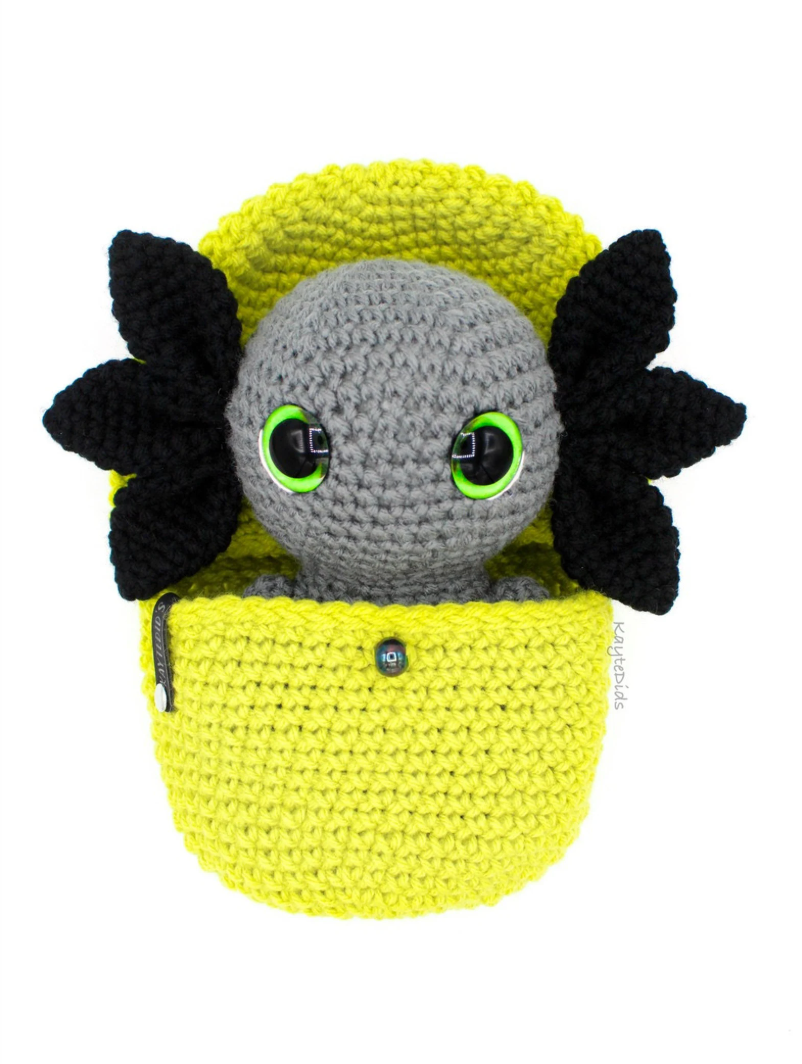 Hatching Axolotl Pattern